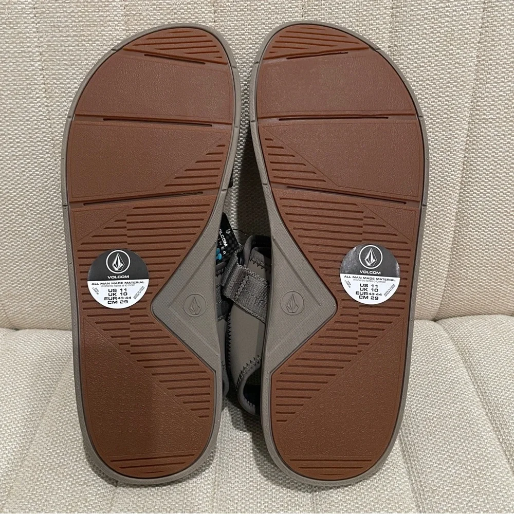 NEW Volcom V.CO Draft Sport Sandals Mens‎ 11 Khaki Black V0812300 Comfort Foam